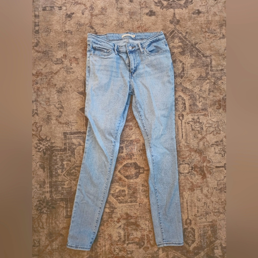 Women's skinny jeans